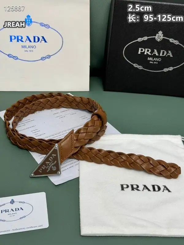 Prada belt 25mmX95-125cm 8L01